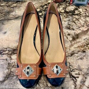 8.5M Tommy Hilfiger Navy Patent Leather Heels with Tan Leather Trim